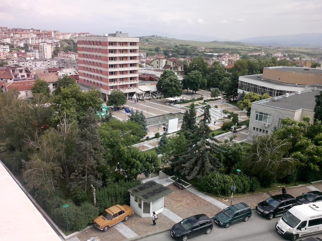 Family Hotel Ambrozia Sandanski Buitenkant foto